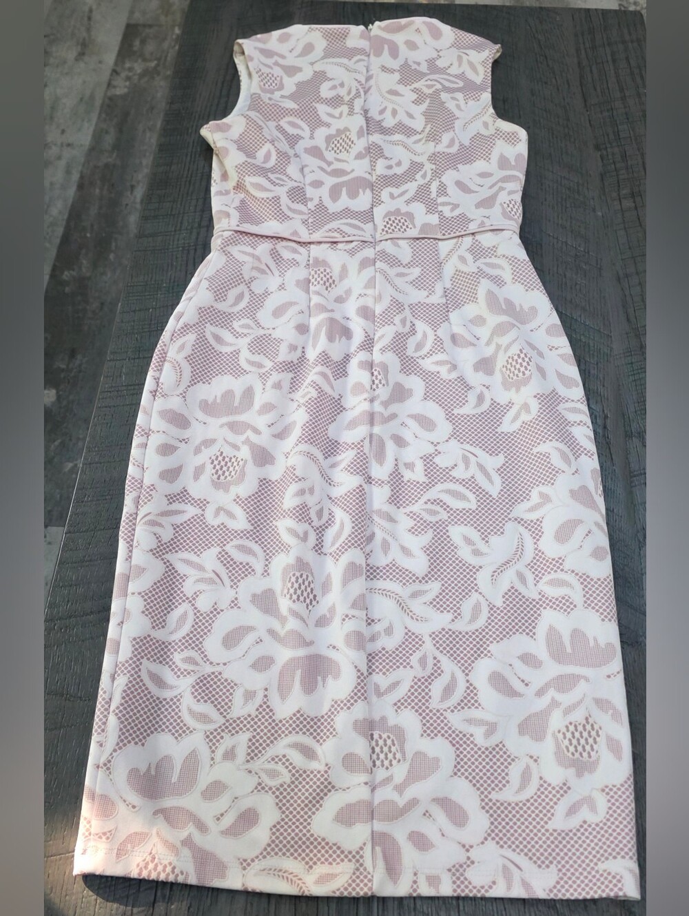 Kate & LILY Cottoncore Sleeveless Lace-Print Sheath Dress in Blush Pink (SIZE:6) - Picture 5 of 6